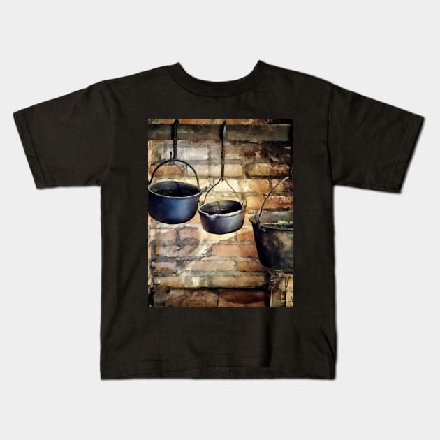 Cooking - Three Pots in Colonial Kitchen Kids T-Shirt by SusanSavad